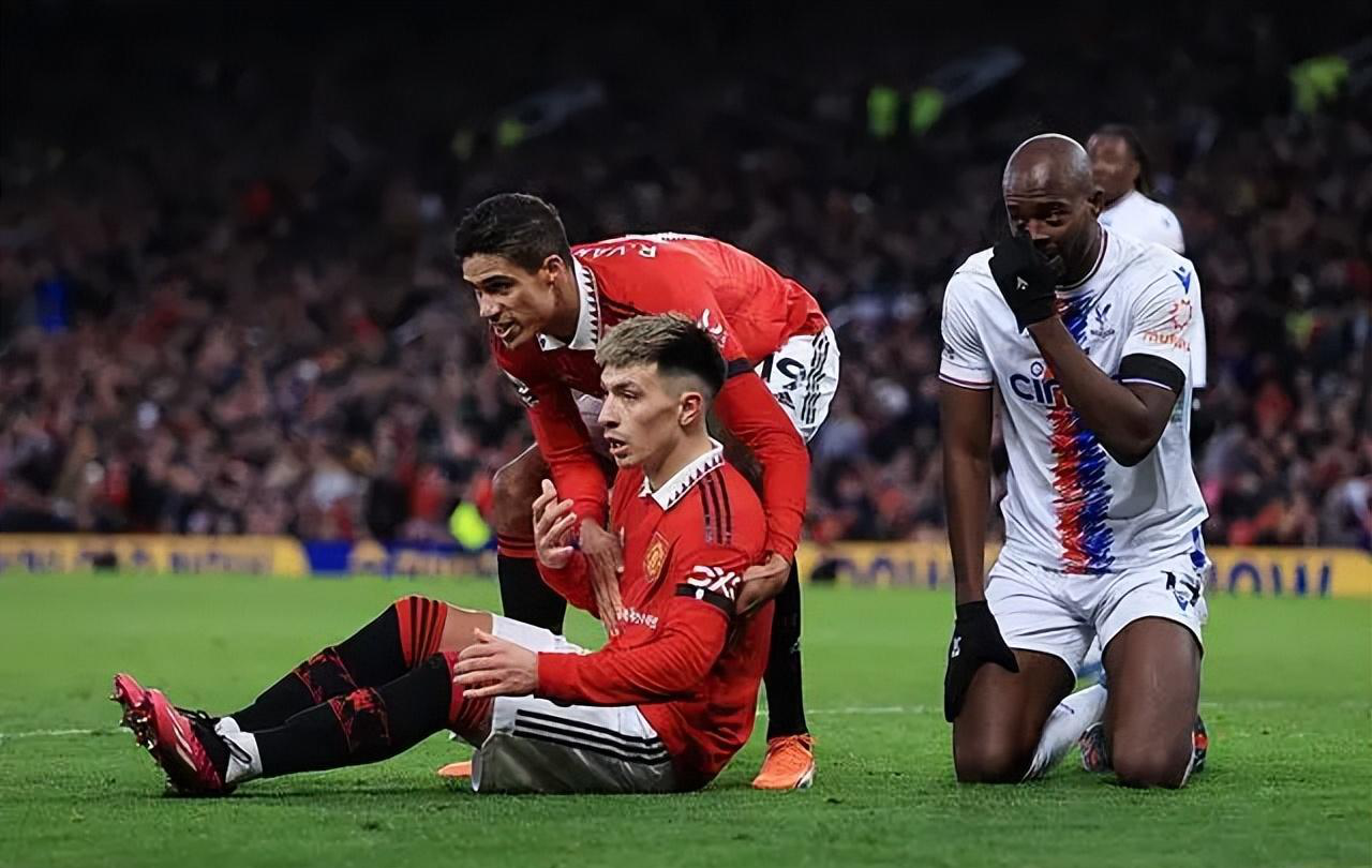 星空体育app下载今晨中超焦点战，那不勒斯调整名单，球迷炸锅，临场指挥获称赞的简单介绍